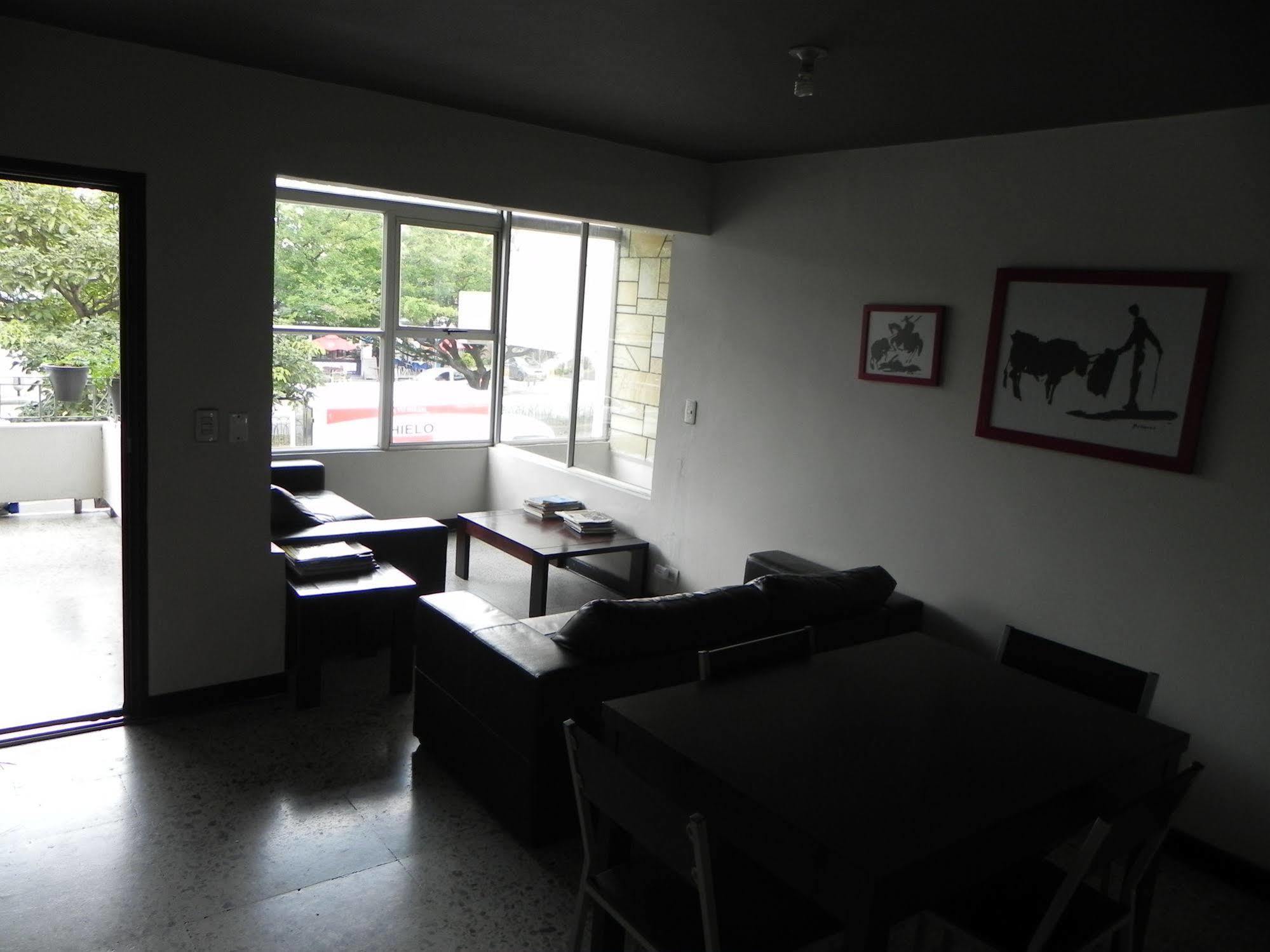 Hostal Tamarindo Inn Medellín Exteriér fotografie