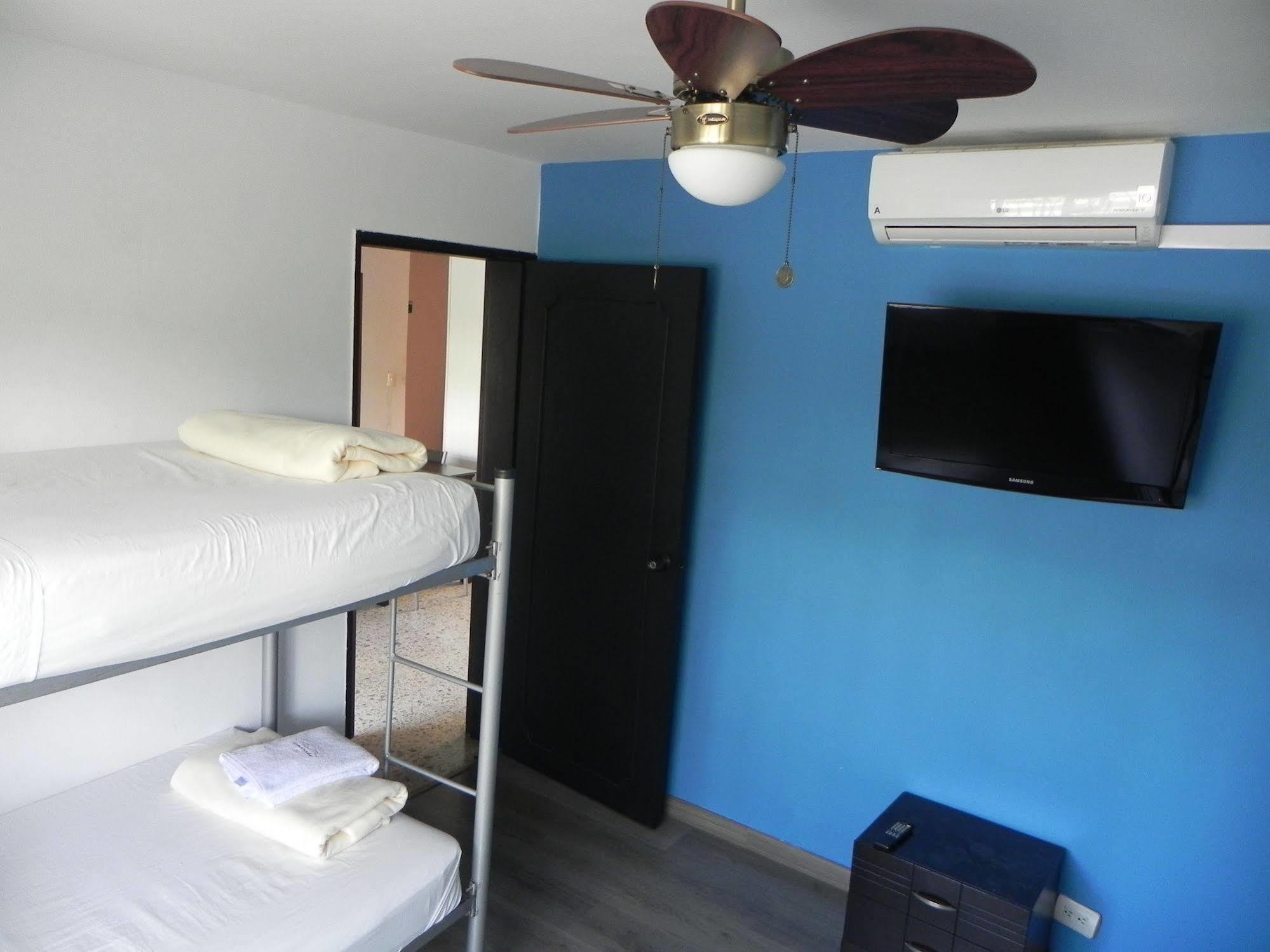 Hostal Tamarindo Inn Medellín Exteriér fotografie