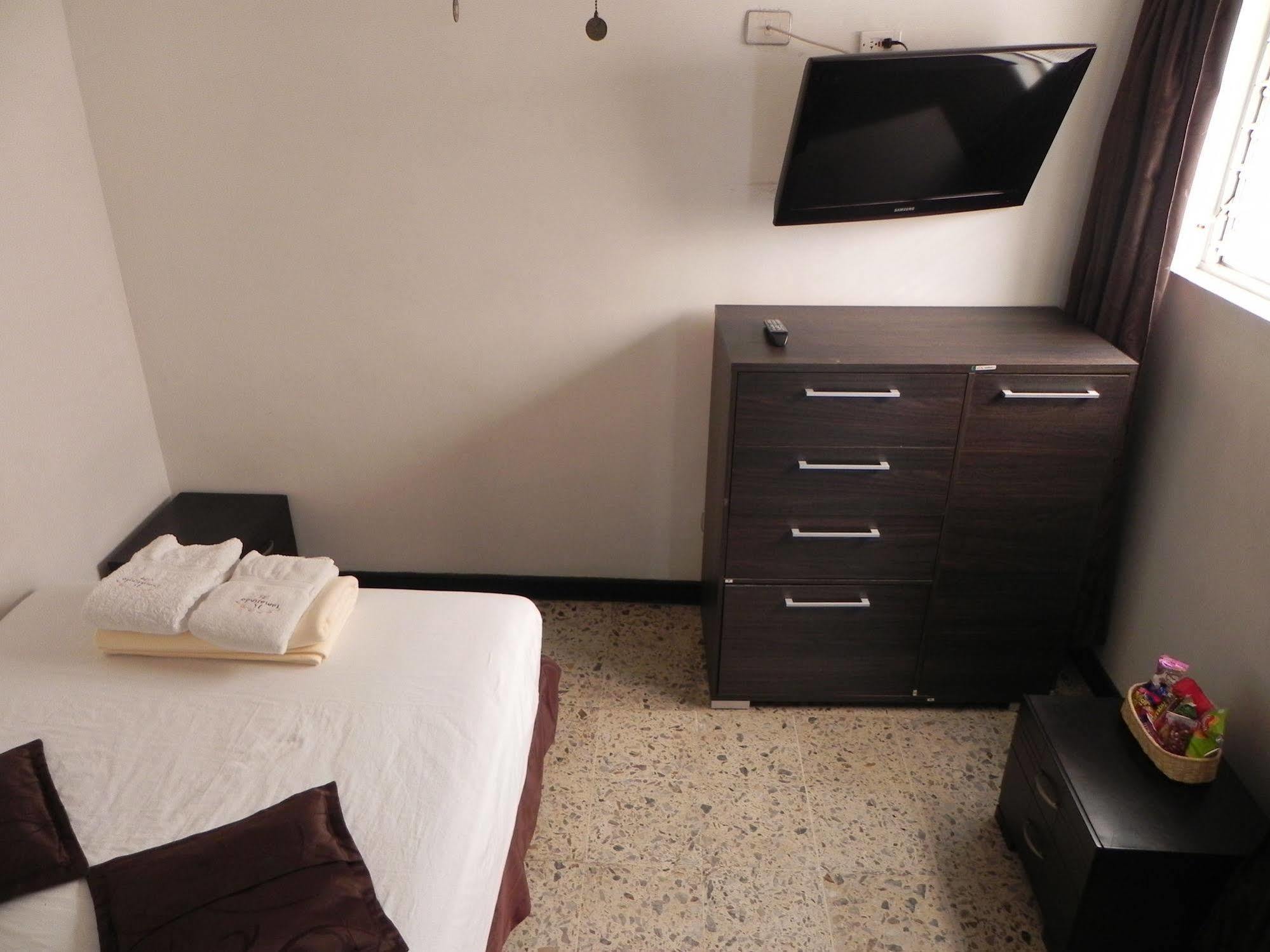 Hostal Tamarindo Inn Medellín Exteriér fotografie
